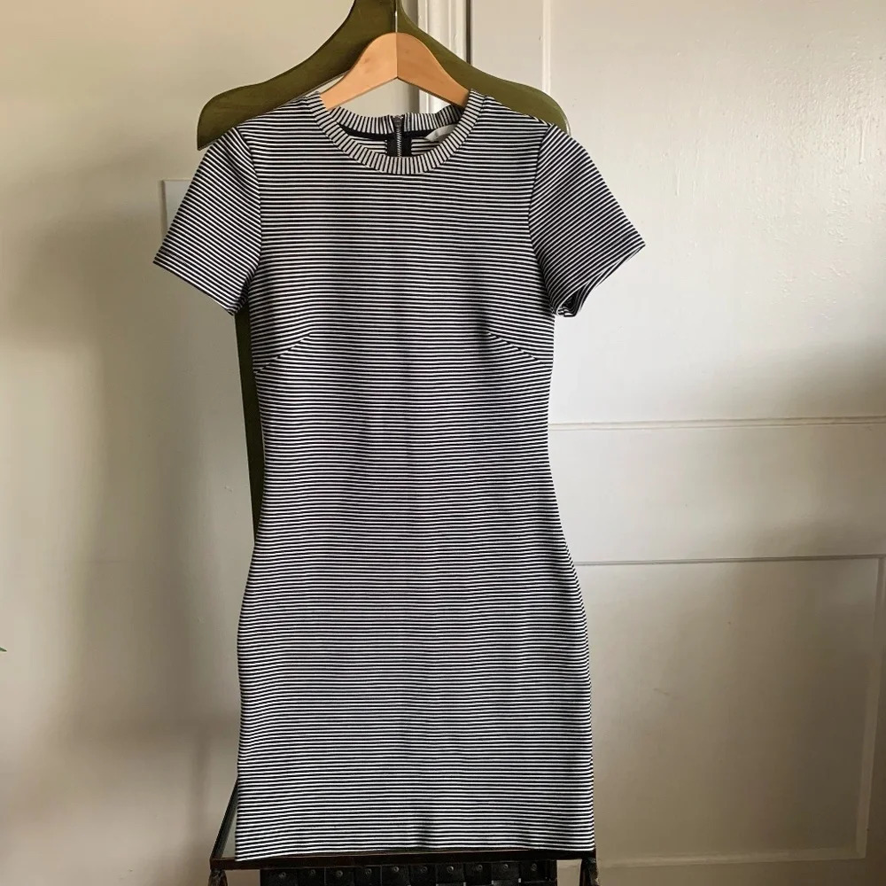 H&M Striped Short Sleeve Black & White Bodycon Mini Dress Size S